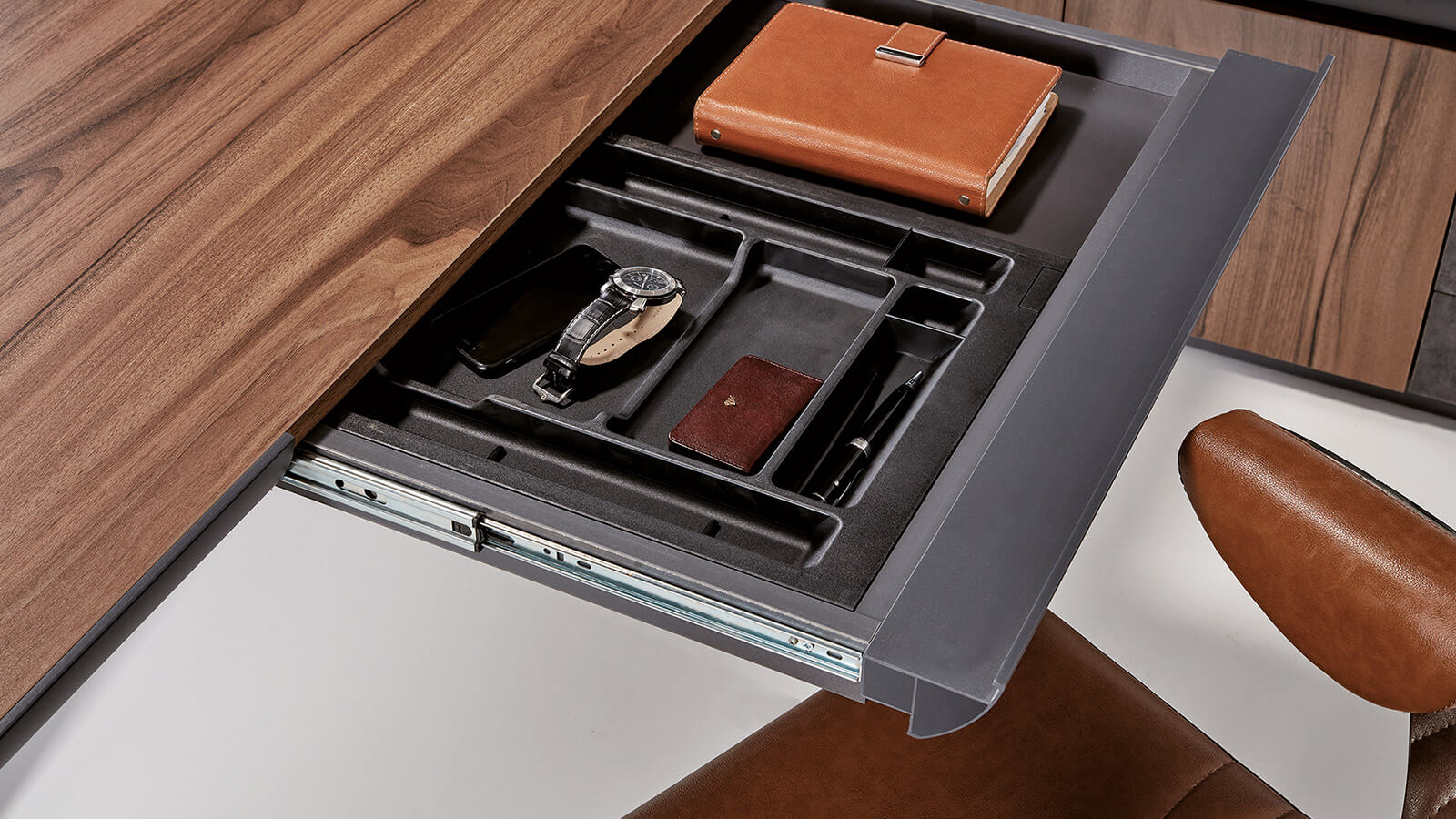 marwood_5e49a2dd96988_major-3